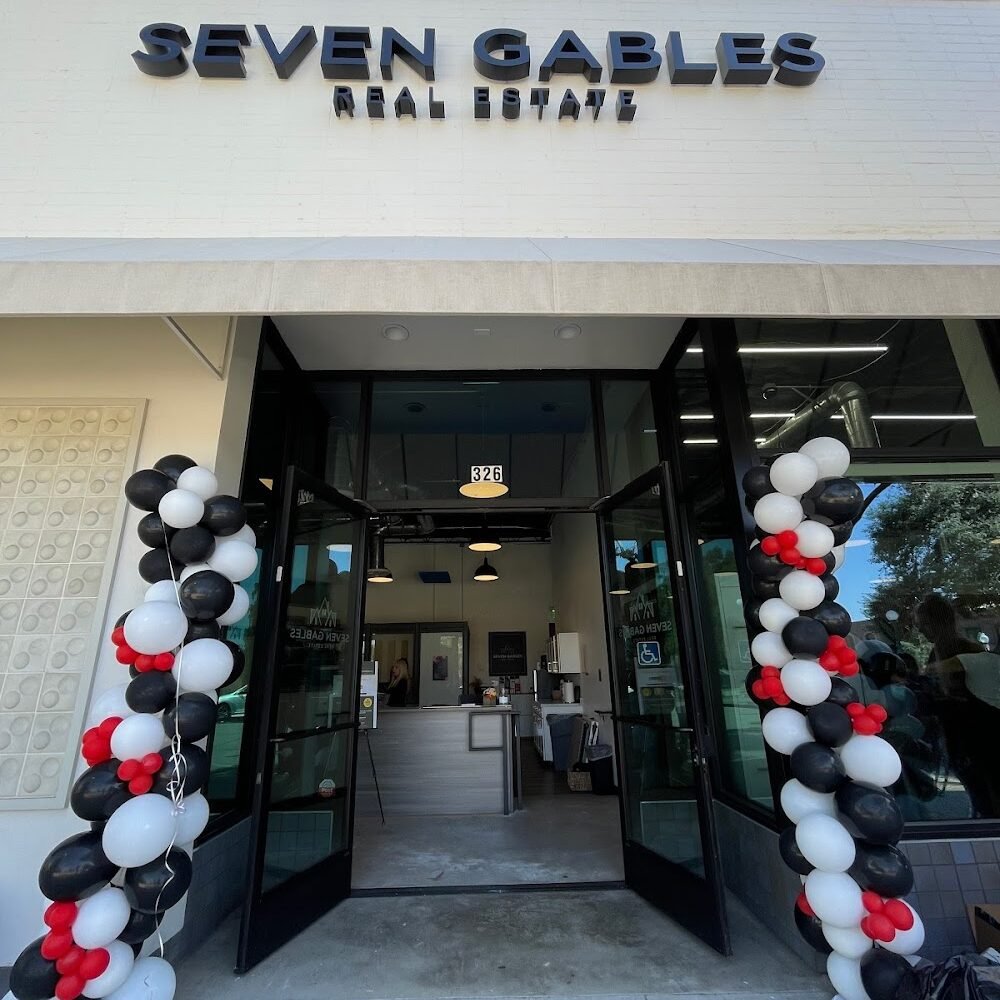 Seven Gables Real Estate